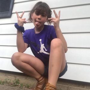 Meet your Posher, Khila